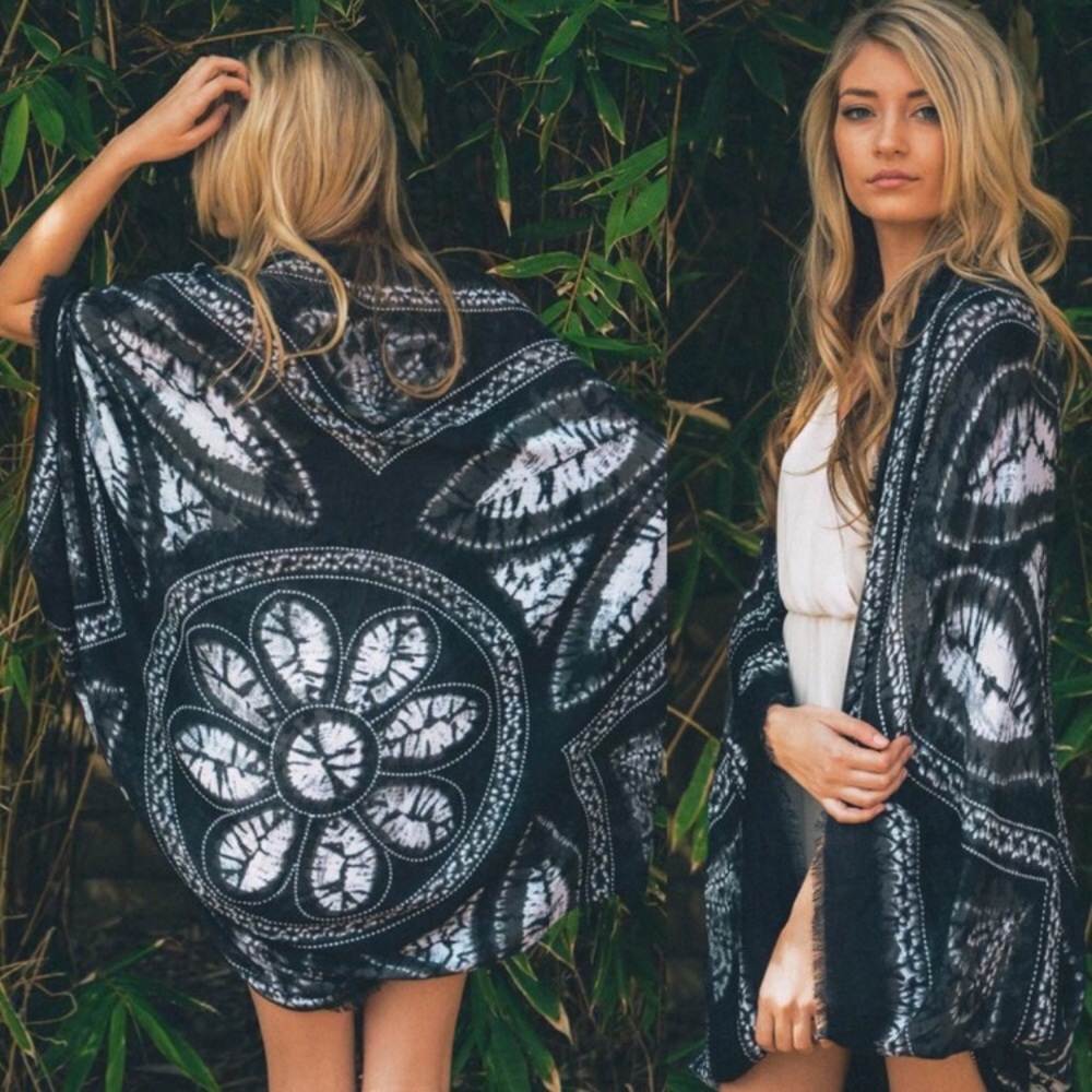 💗Black Boho Print Kimono